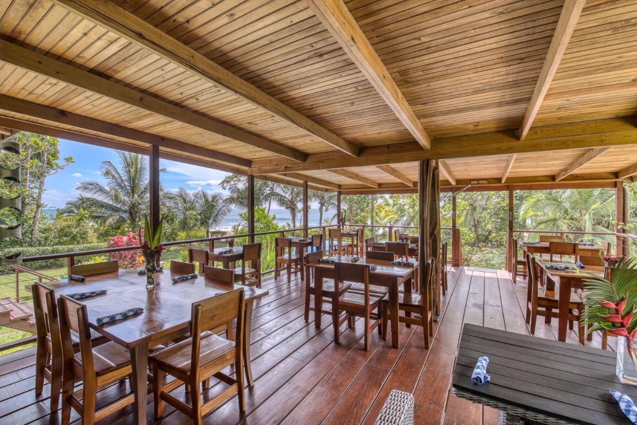 Oasis Bluff Bocas del Toro