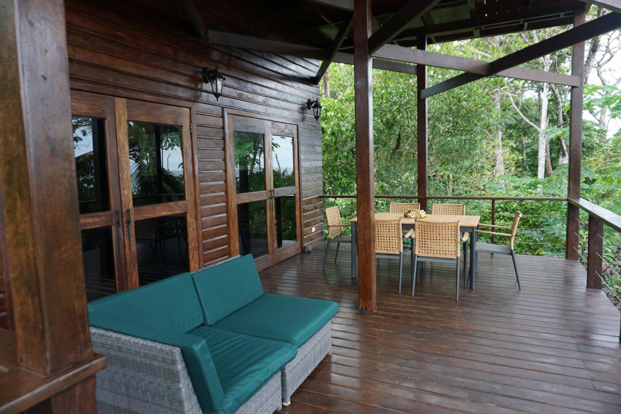 Oasis Bluff 5*
